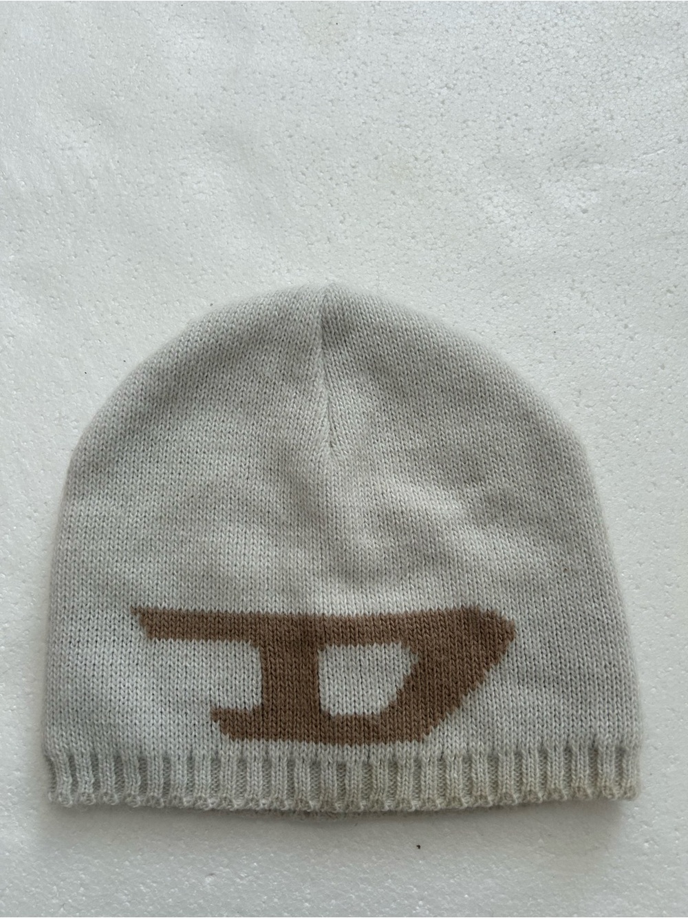 Y2K vintage Diesel winter hat beanie white tan sweater knit made in Italy